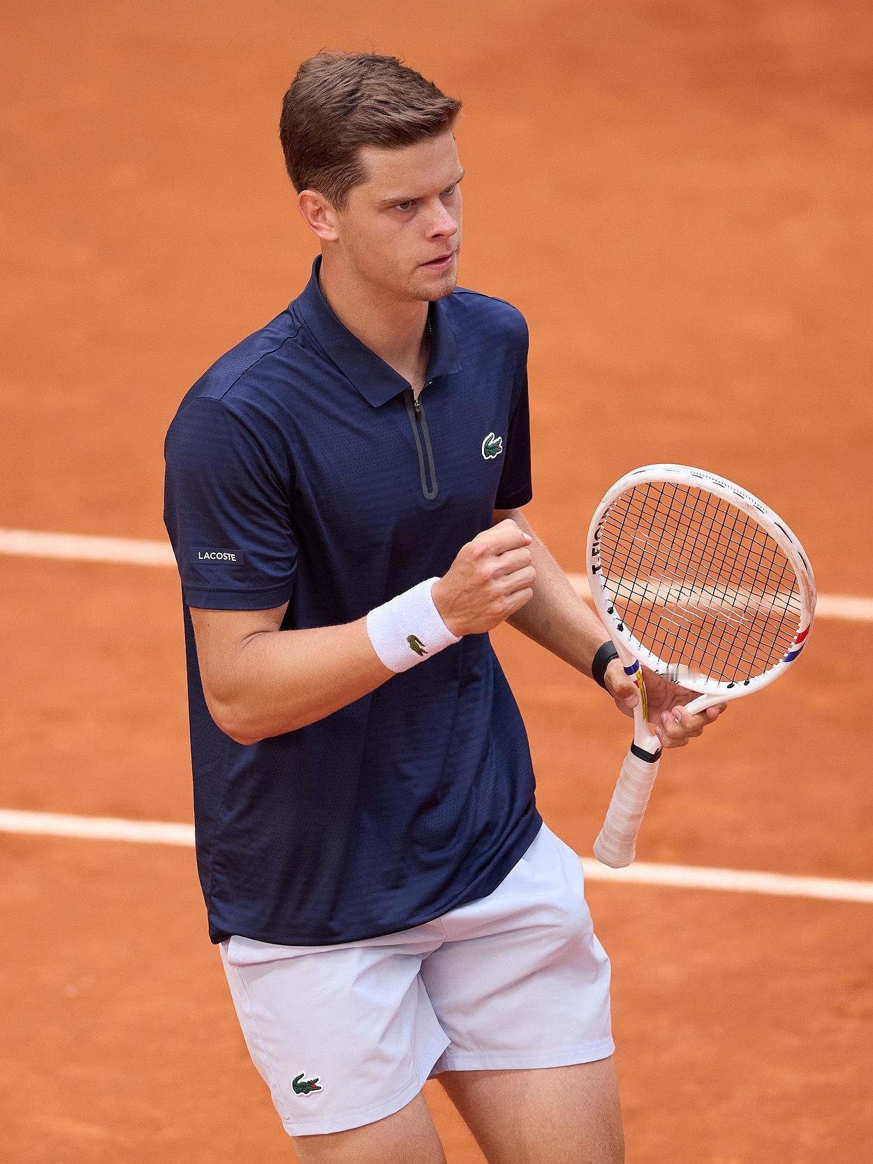 ATP 新锐崛起！21岁比利时小将布洛克斯两个6-4击败鲁德，终结对手马德里卫冕
