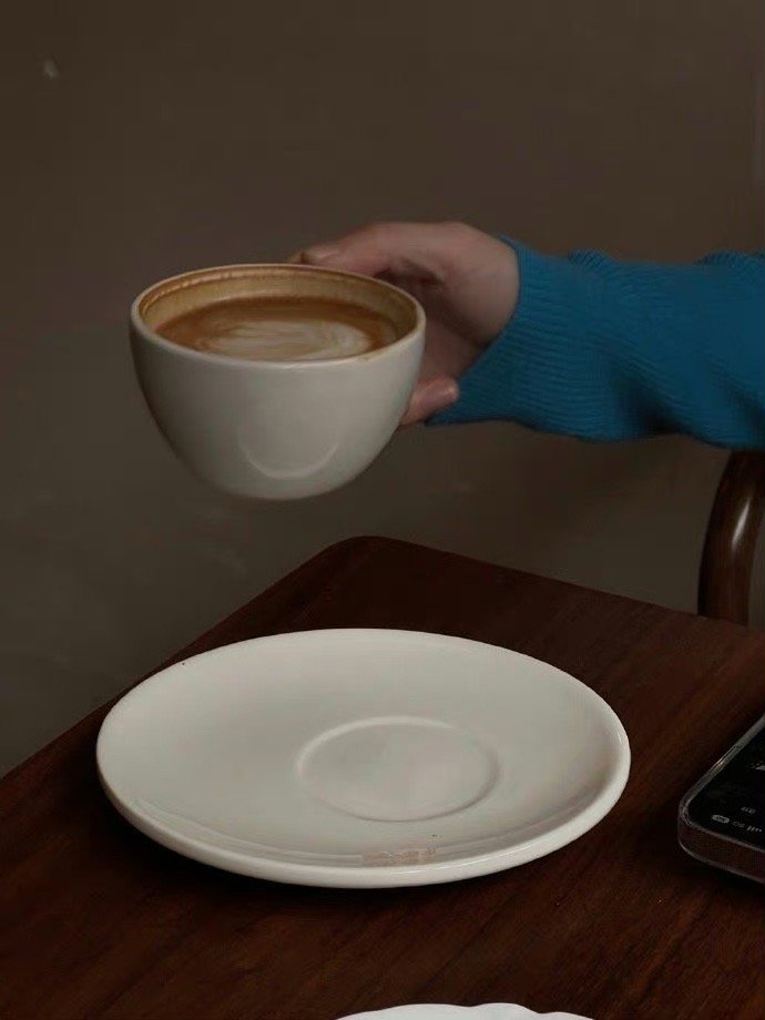 当你看过世界，见过众生，才发现，你要见的世面，是自己内心的勇敢和自信。——杨绛 