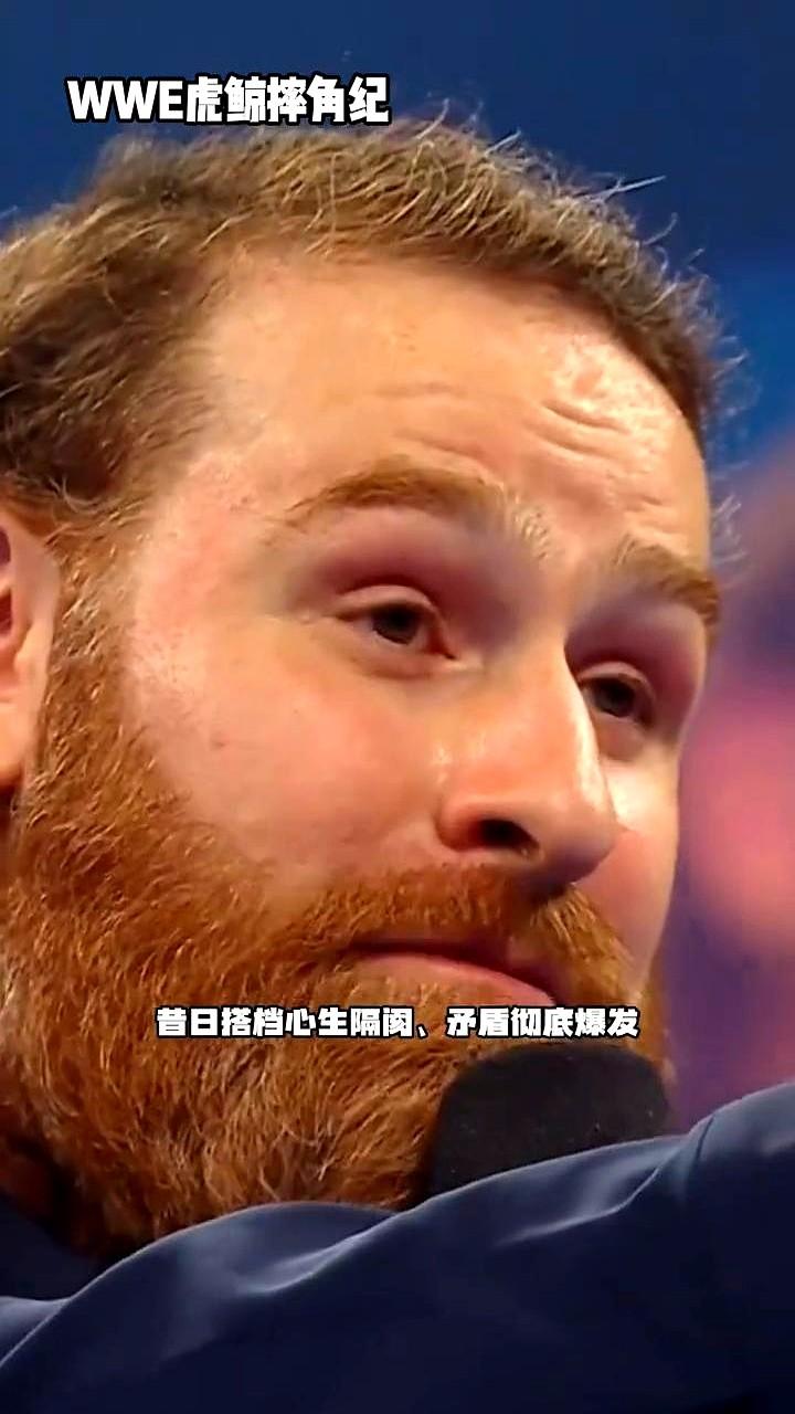 更离谱的是，裁判眼皮子底下，脚都搭上边绳了，硬是装没看见。

意大利冠军赛这一幕