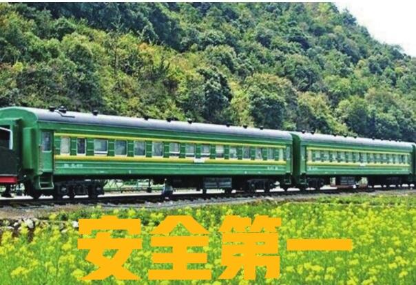 昆明火车撞人事故，不管事故是因何而起，如今它已然发生，11个鲜活的生命消逝，这样