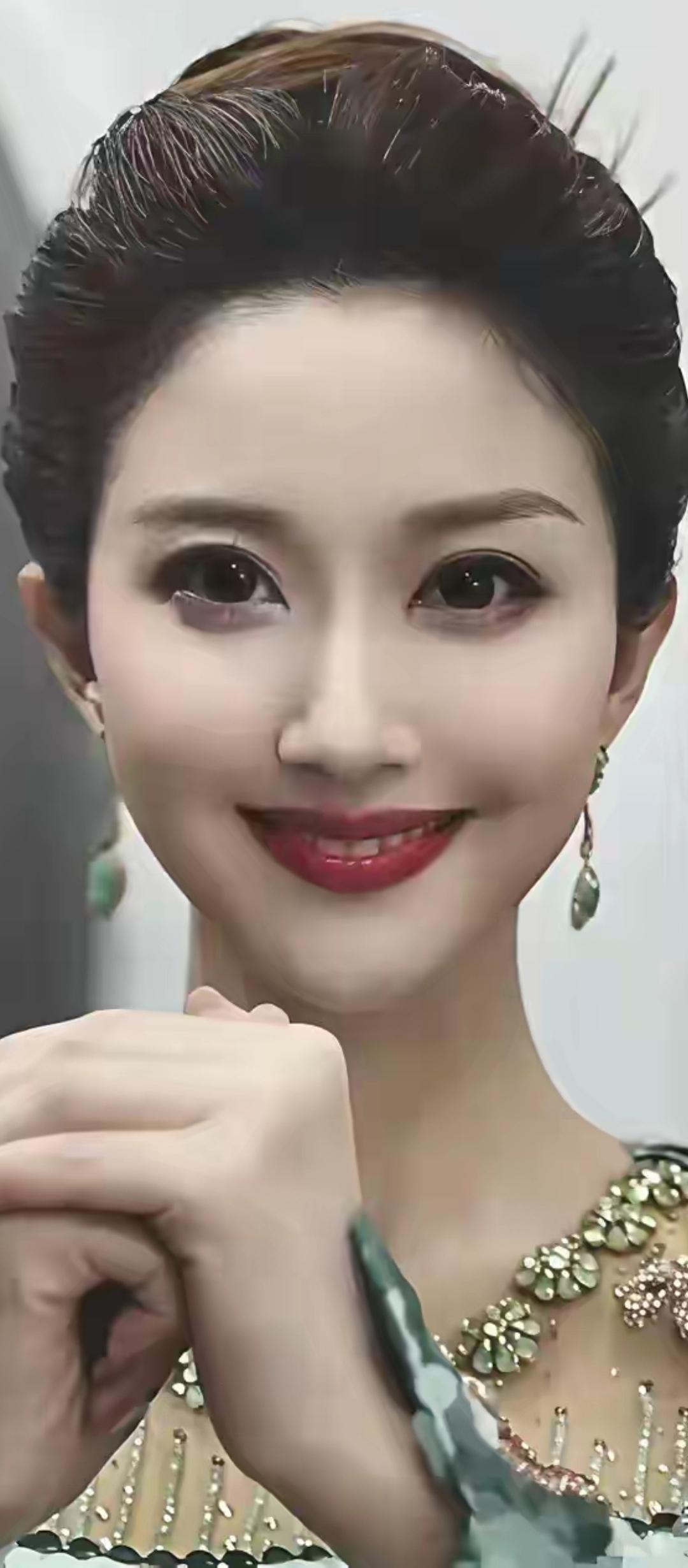 笑靥如花，岁月静好。