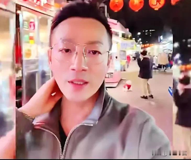 #我来唠家常#汪小菲未婚妻职业曝光 相恋半年改变汪小菲个性[赞][赞][赞]

