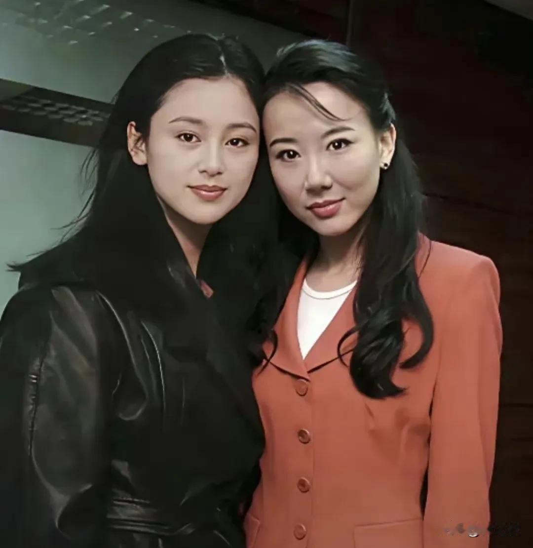 很早之前就看过天涯爆料，某圈内十八线说屏幕前反差最大的艺人是萧蔷。本人情商超高，