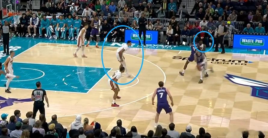 爆砍30+13+6率队30分大胜！解析拉梅洛-鲍尔vs热火进攻在夏洛特主场迎战残