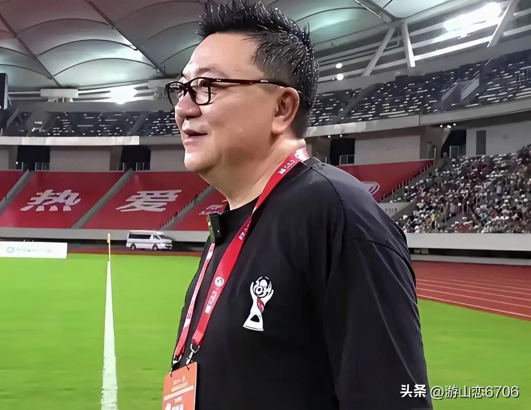 董路最近干的一件事真的牛🐮：好几家企业找他合作，全给拒了！

因为早先和比亚迪