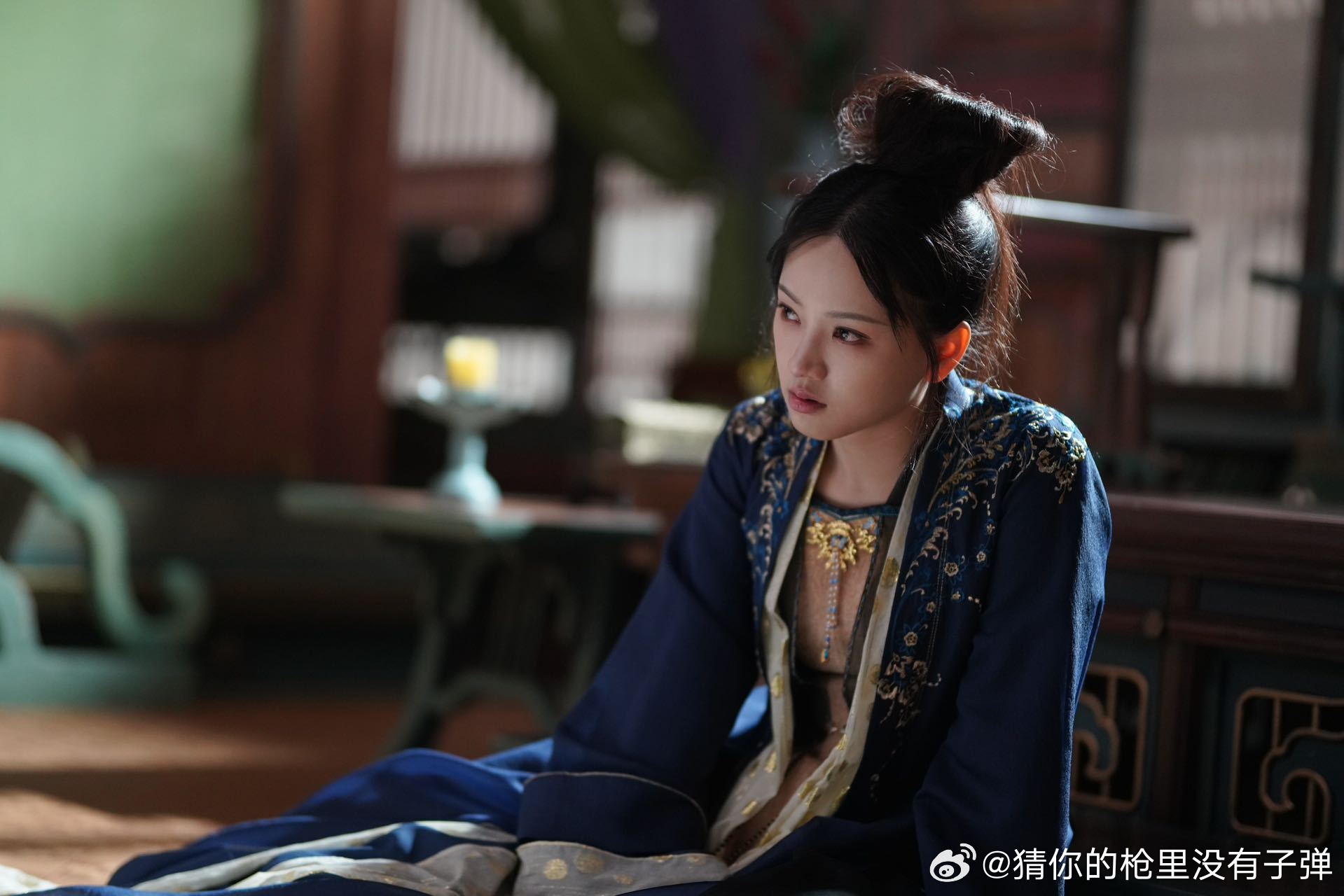 #防风意映顶级恋爱脑# 在《长相思2》这部剧里，众人恋爱脑时不忘事业，只有防风意