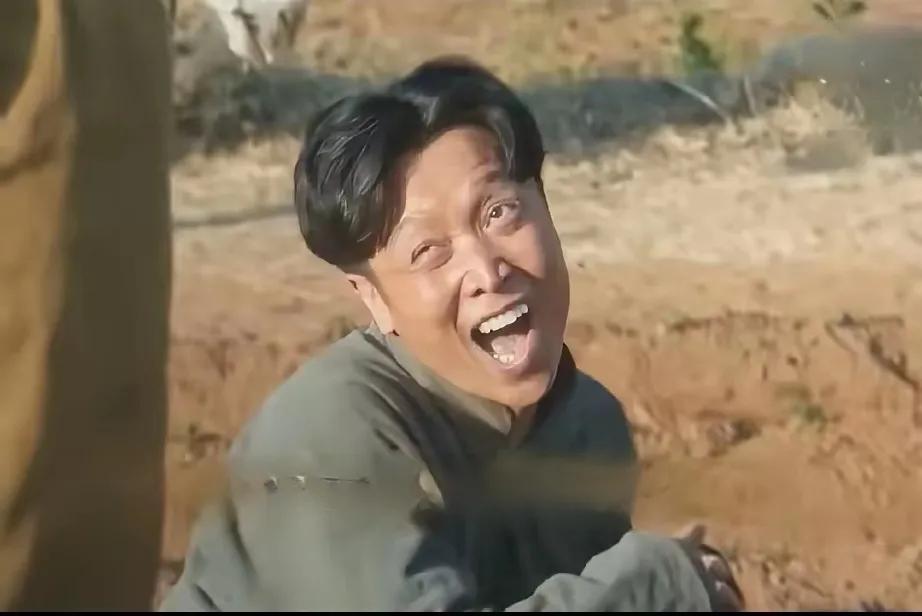 追剧《生万物》  看了昨晚的剧情，觉得这郭龟腰还是挺可爱的，好机智，帮自己和大脚