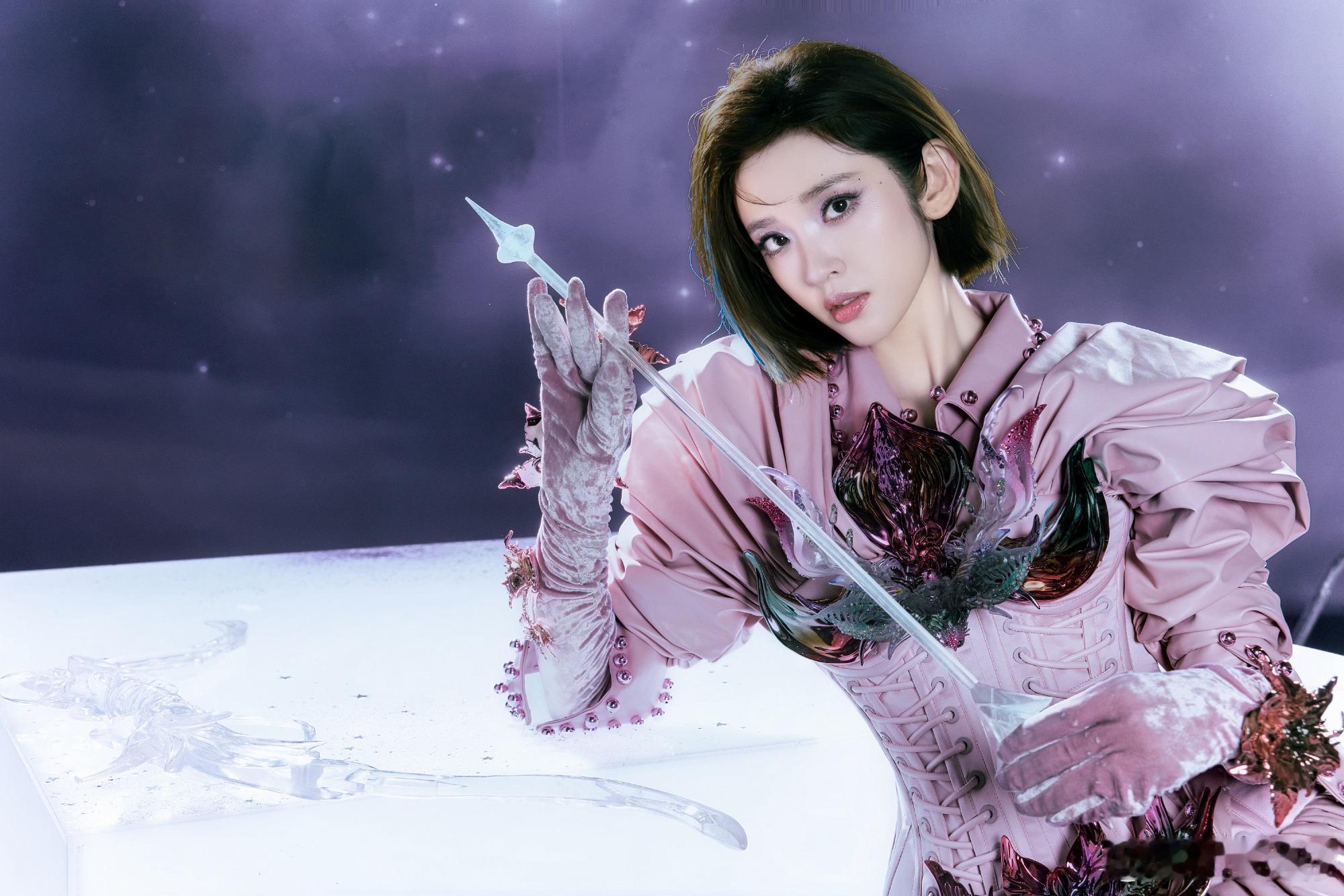 唐艺昕一口气唱了在浪姐的所有歌曲刷到唐艺昕直播清唱直接沦陷，初舞台到五次公演一首