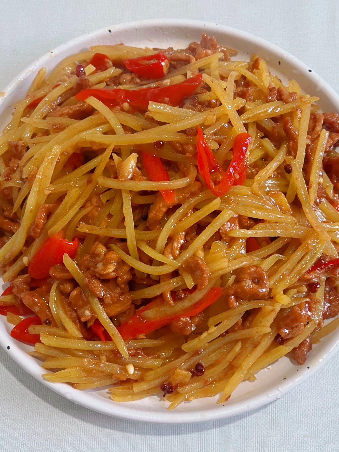 今天做一道适合上班族带饭的菜🤤泡椒土豆丝