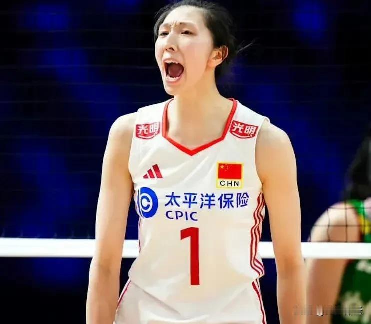 吴梦洁32分，中国女排险胜保加利亚，世界女排联赛香港站收获两连胜

在昨晚结束的