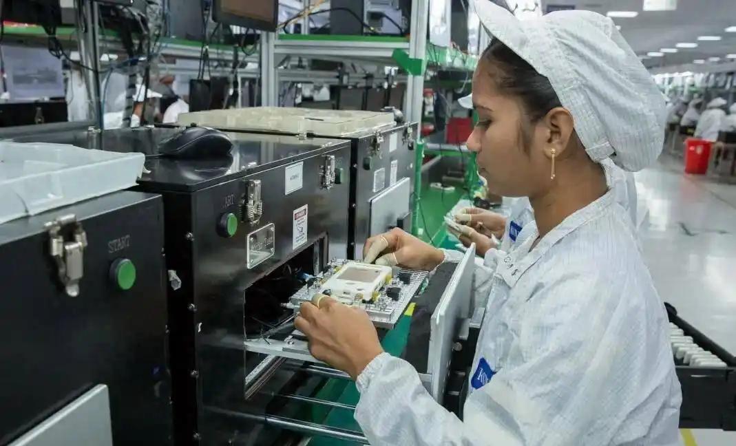 原本眼看就要落槌敲定的vivo、OPPO印度合资项目，突然半路踩下急刹车，场面堪