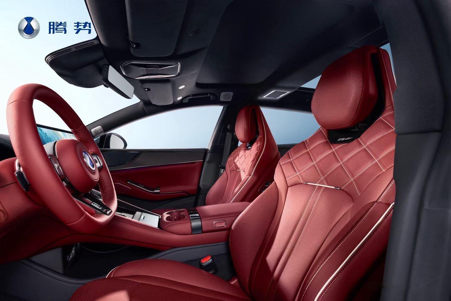 全新腾势Z9GT 听劝了，这下内饰这块短板的最薄弱的缓解补齐了！熔岩红内饰炽烈登
