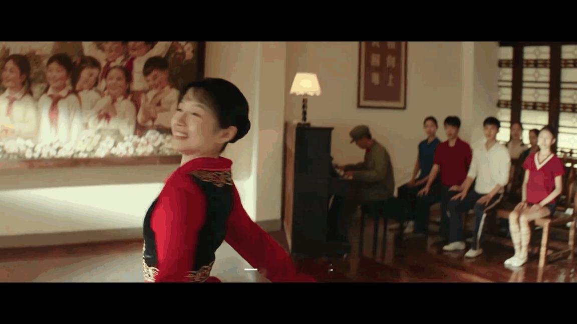 李浩菲朱正廷 双人舞还得体型差183cm朱正廷×娇小甜妹李浩菲，这体型差直接拉满