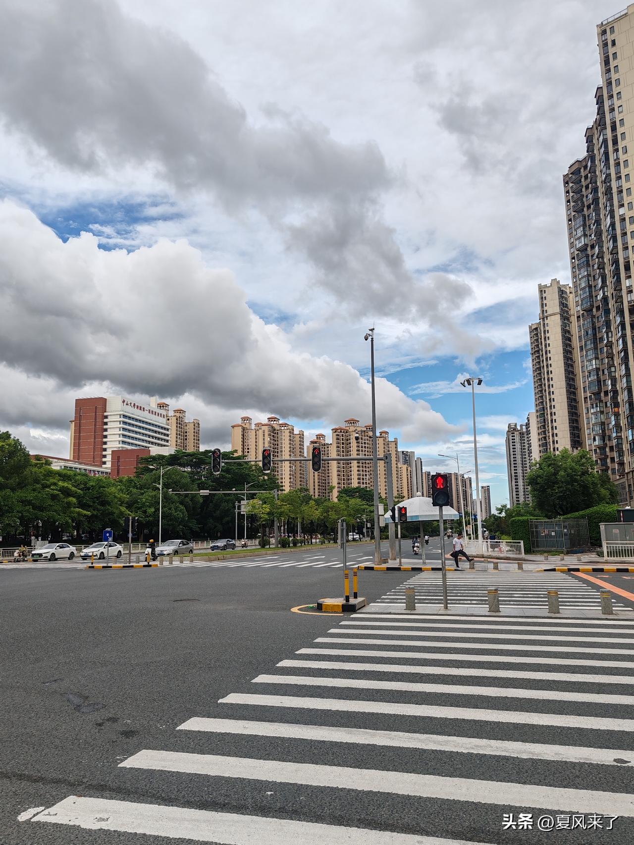 趁超强台风“桦加沙”来袭之前，决定骑一次远一点的。“米娜”带来了两天雨水，一直到