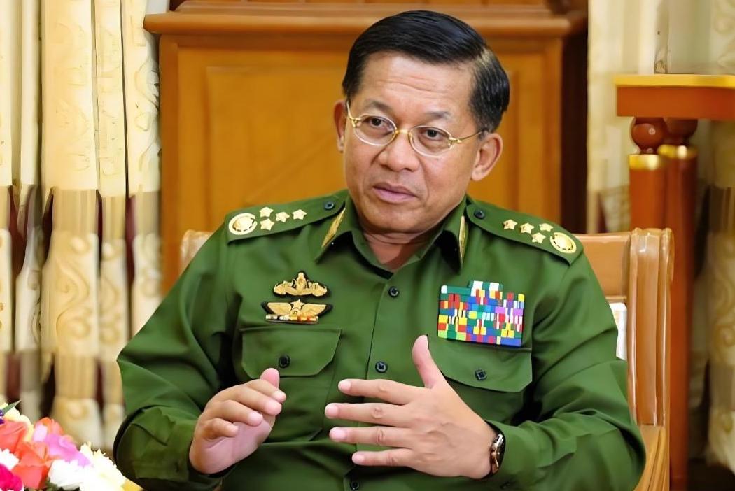 敏昂当了缅甸总统，居然管不了一半国土？

敏昂莱完成了从军头到总统的身份转变，缅