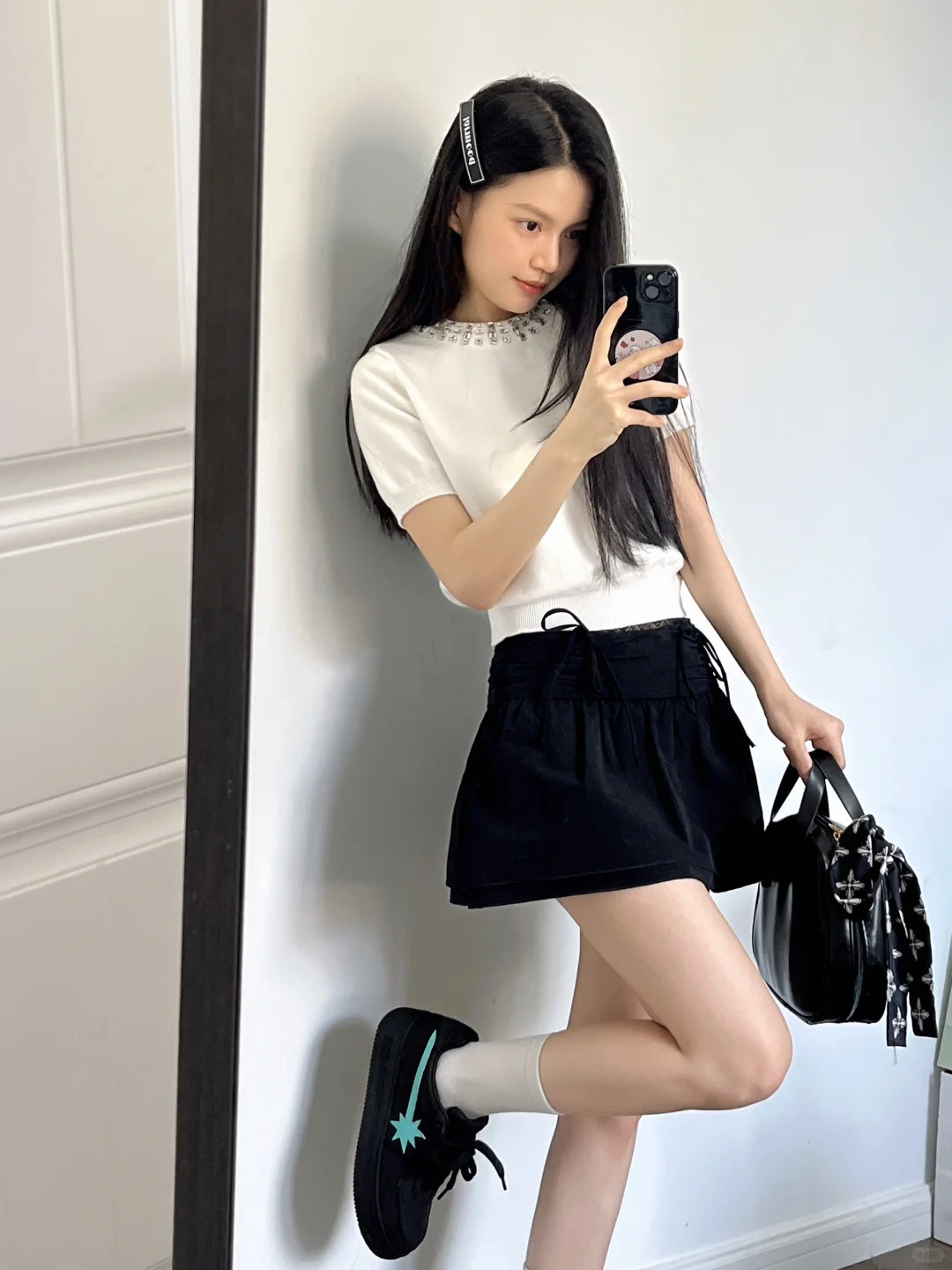 今天是乖乖的的18岁小女孩