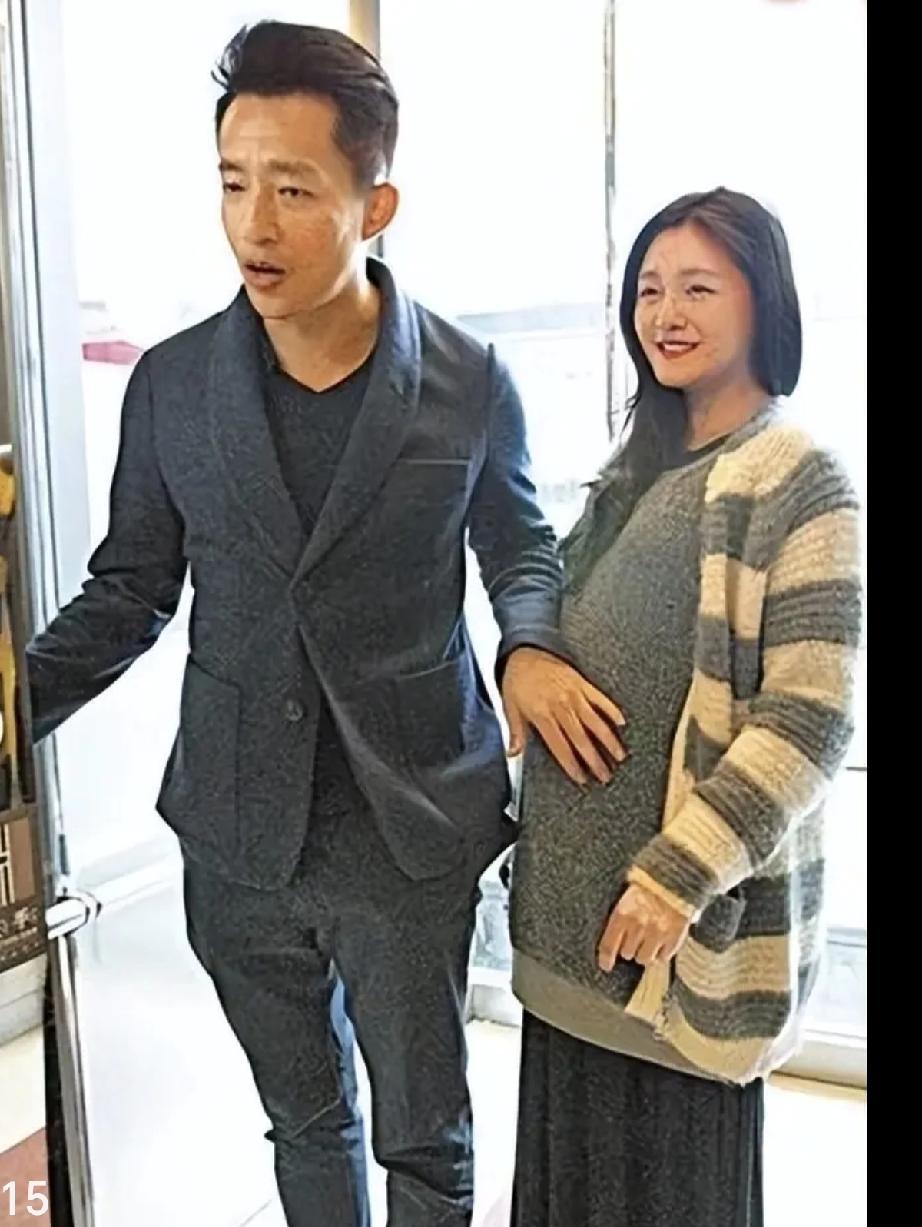 汪小菲和大S好有夫妻相，只是爱会流动，会消散。