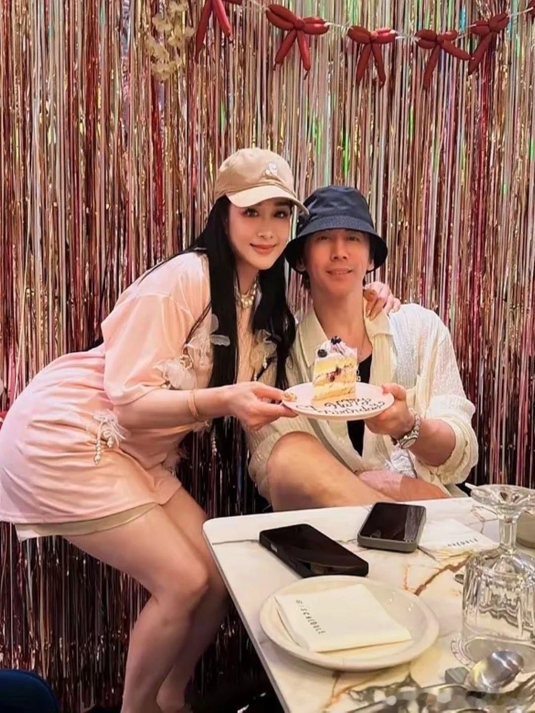 张伦硕凭什么晋级无限超越班 盖章淘汰都能翻盘，这操作我看不懂。跟刘涛对戏的不足一