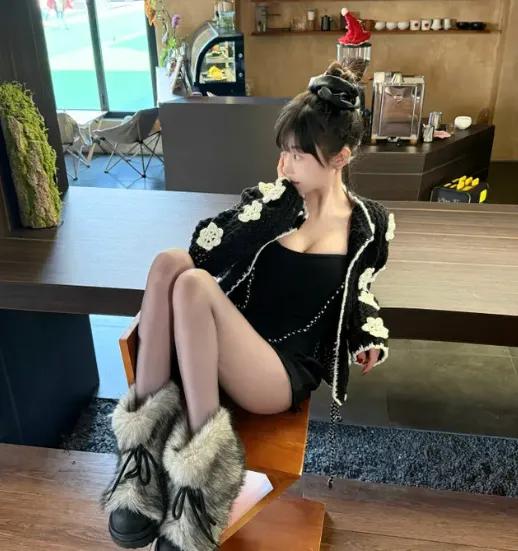 2026年开年第一瓜，网红司晓迪一句“30岁睡遍顶流”，直接炸翻内娱！鹿晗、范丞