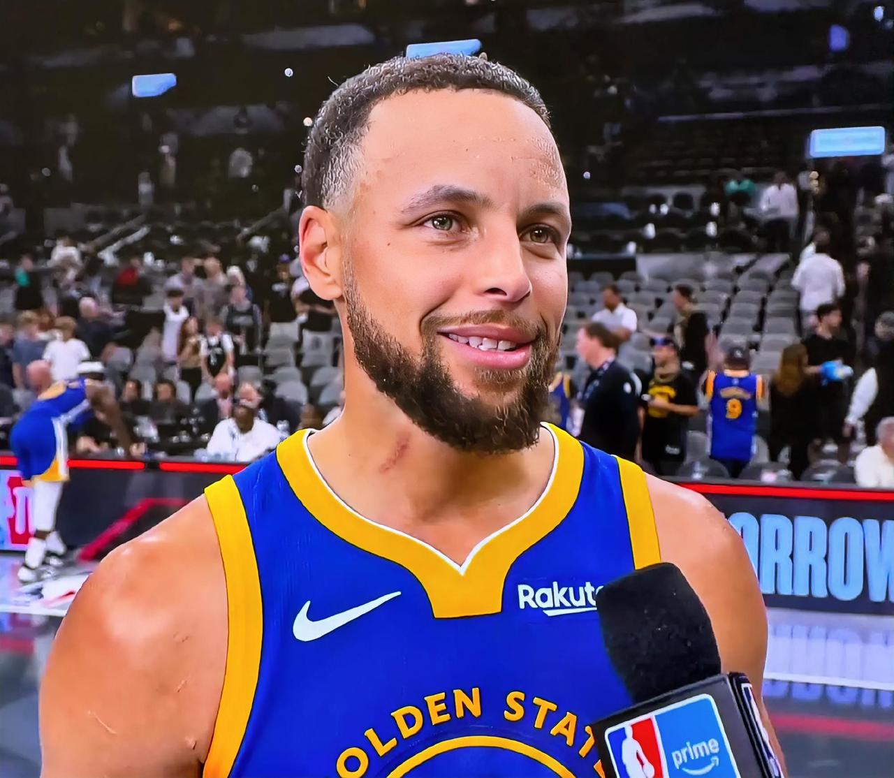 勇士今天在场正负值最高的5位球员！！！
穆迪：33分钟，16中10，三分球12中