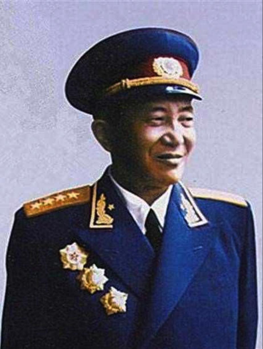 1950年，特务冒充农民被抓，罗瑞卿只问一句“芝麻几月开花？”，对方当场脸色煞白