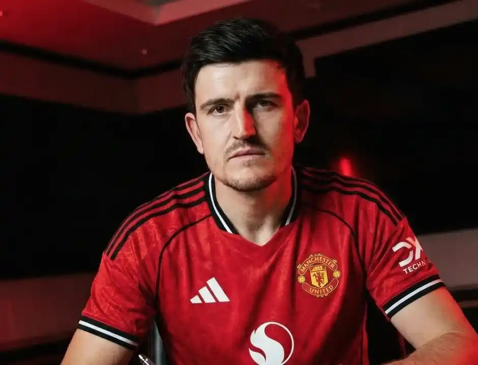 本赛季队内出勤第二高的33岁标准中卫即将续约所以故事开端如此，接下来怎么发展？ 