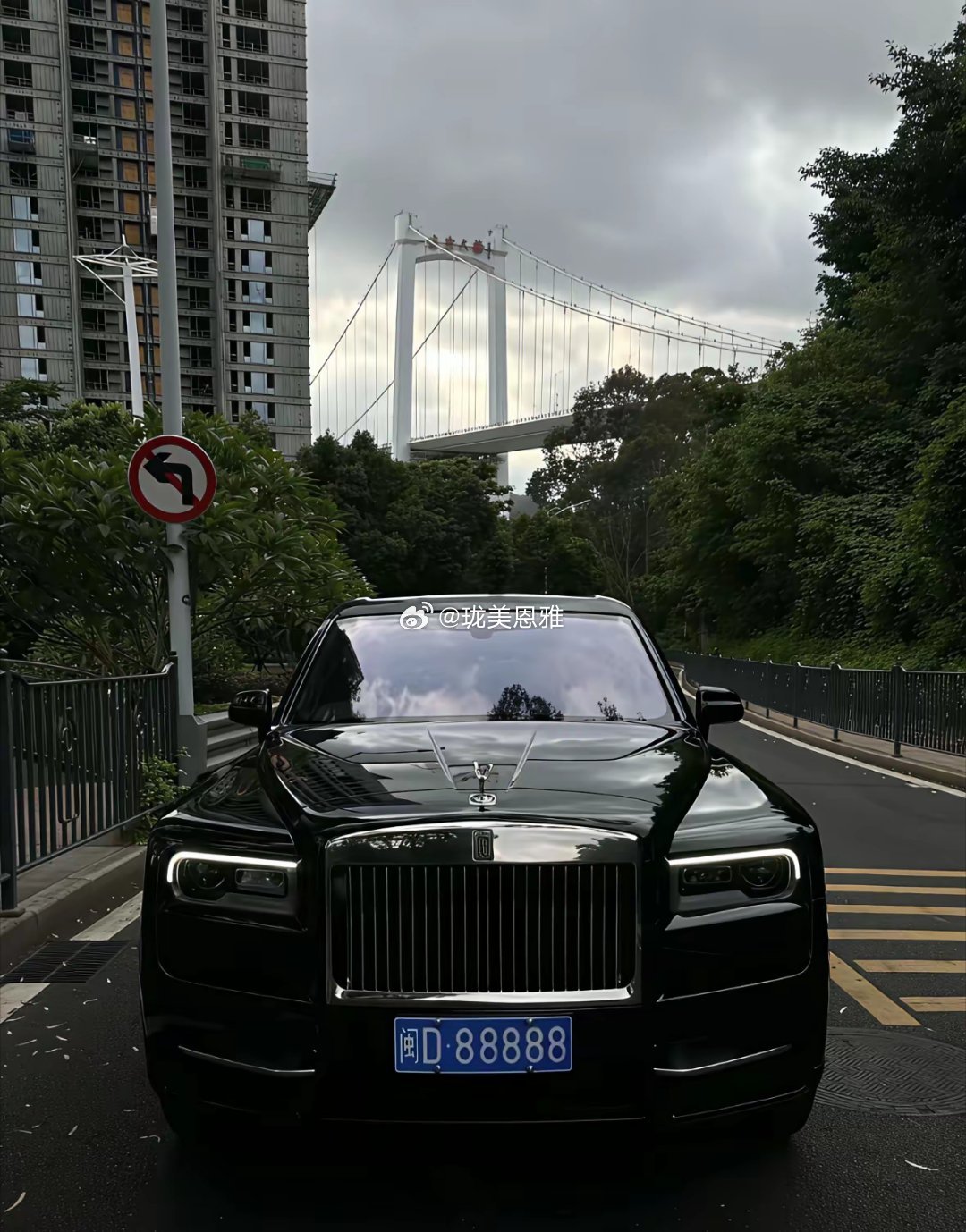 厦门首富林熙和钦州黄仁勋，哪个人的座驾更有实力呢？ 