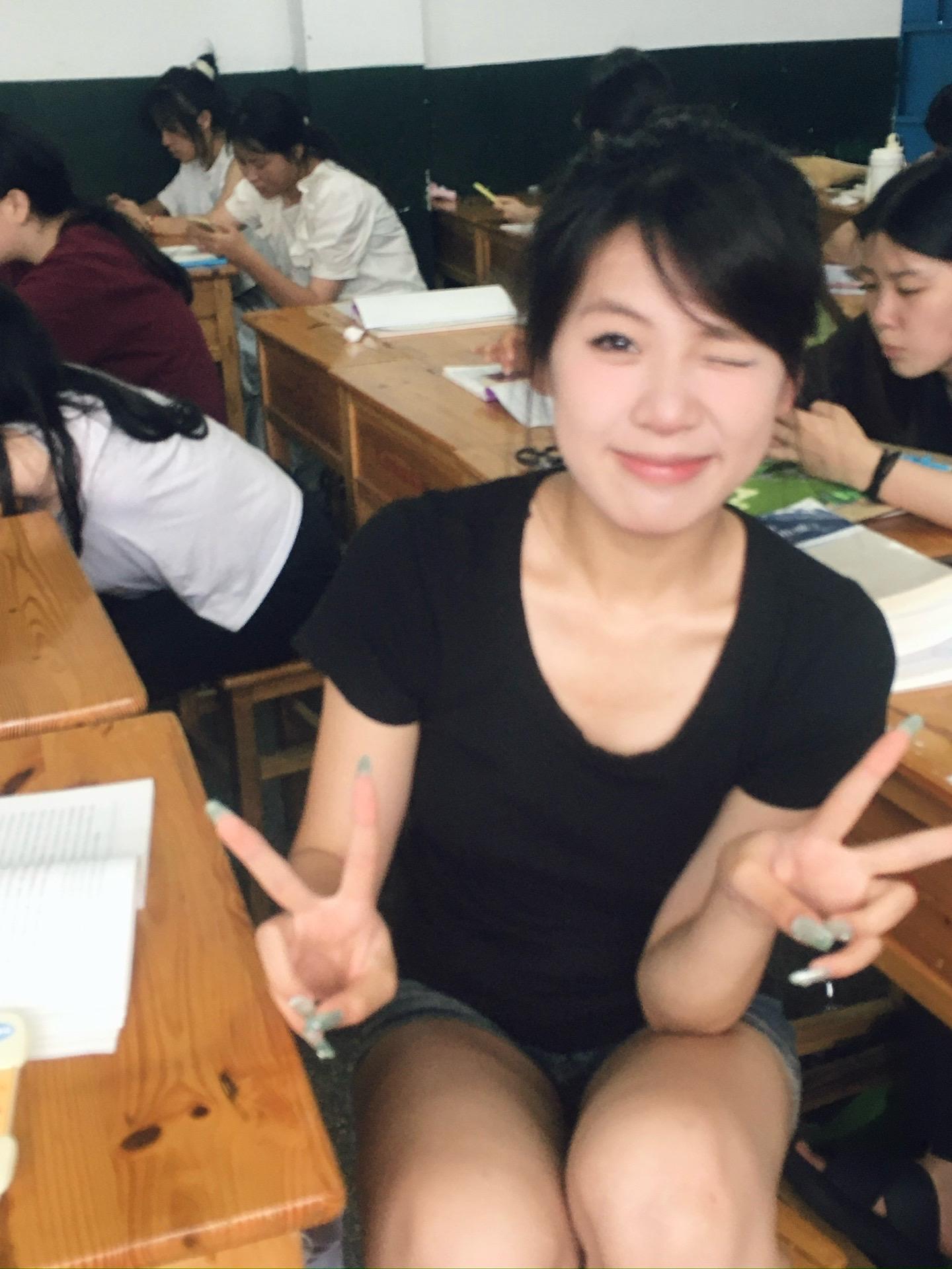 怎么这个六月吹来一阵清风
