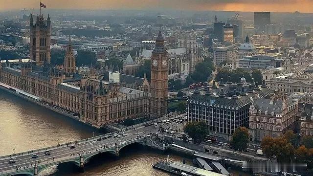 伊朗伊斯兰革命卫队近日表示，如果英国在美军对伊朗的军事行动中提供支持，英国将成为