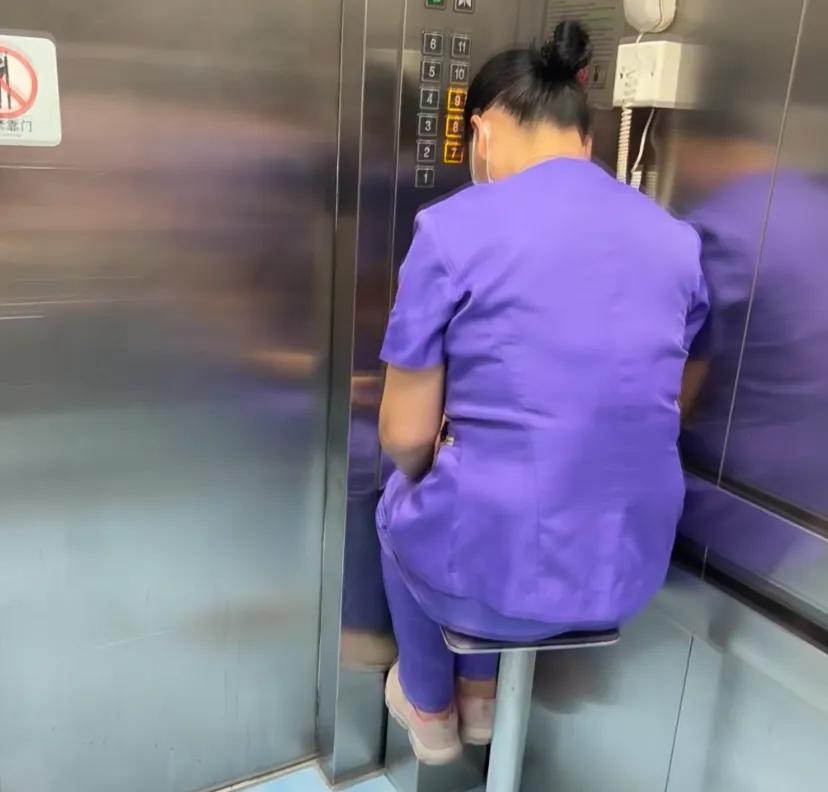 原来真的有这个岗医院 #随手拍
