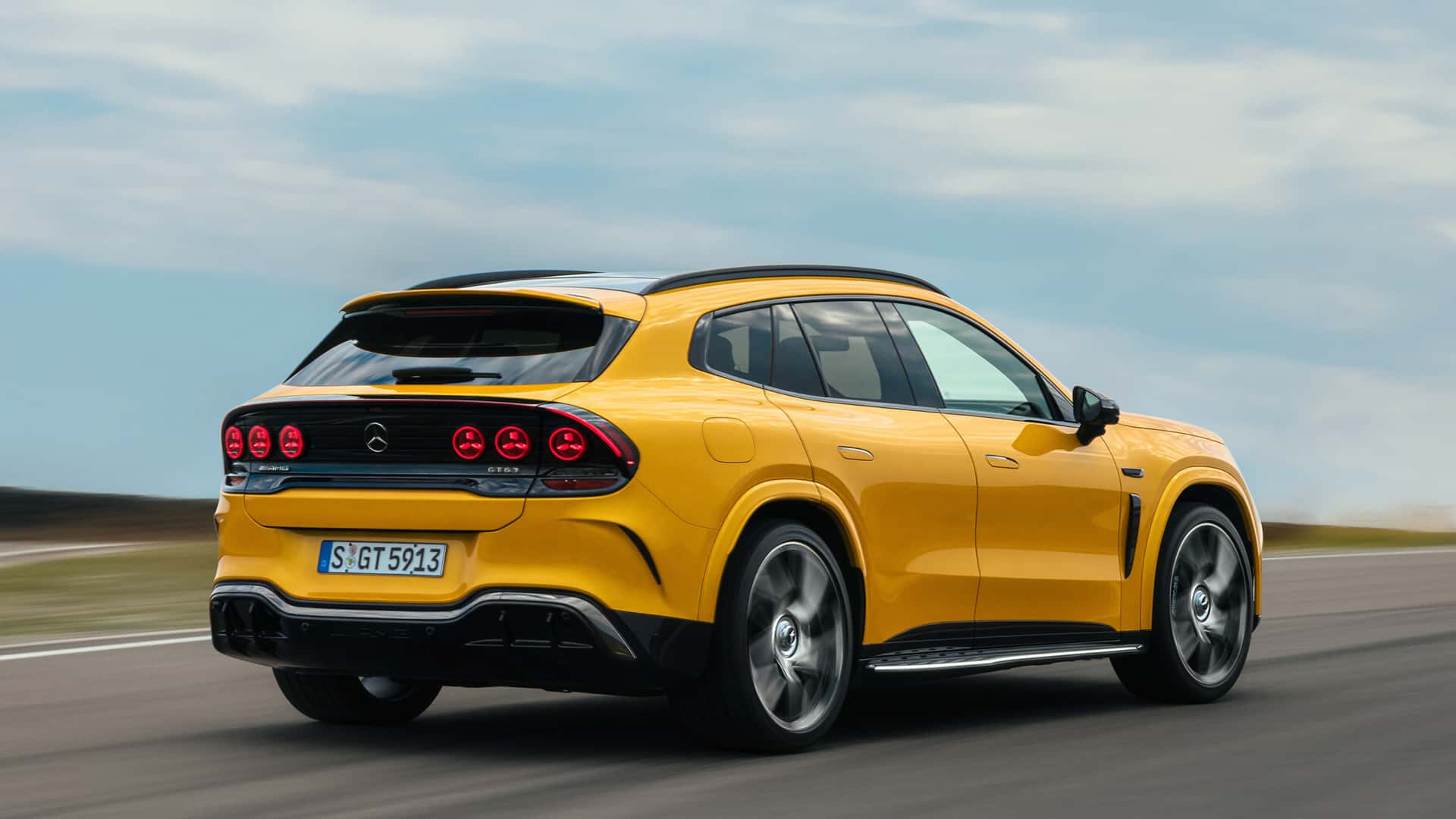 AMG GT SUV发布，纯电高性能车。基于AMG.EA纯电平台打造，800V架