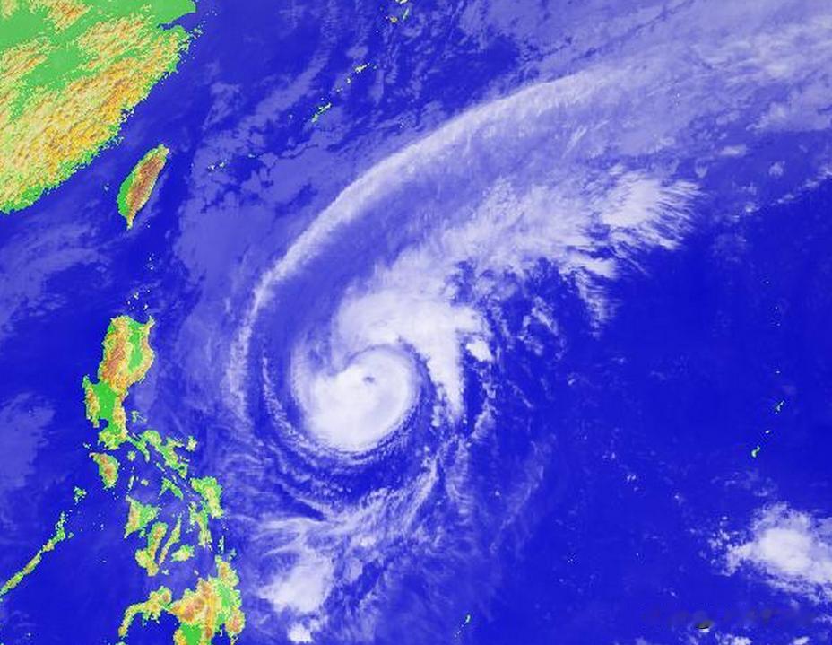 台风“白海豚”来势汹汹，红色预警背后有何严峻考验？
中央气象台于8月9日10时升