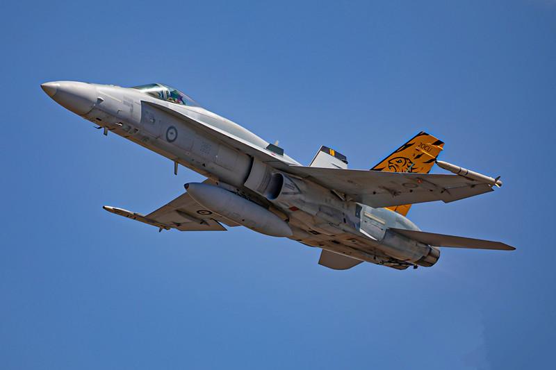 澳大利亚皇家空军接收首批EA-18G的先进干扰吊舱

飞行总动员4月21日消息：