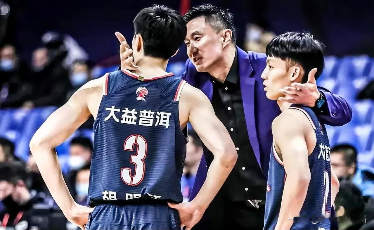 广东男篮豪取9连胜，论功行赏表现最好的五名球员是：

1、周琦
2、胡明轩
3、