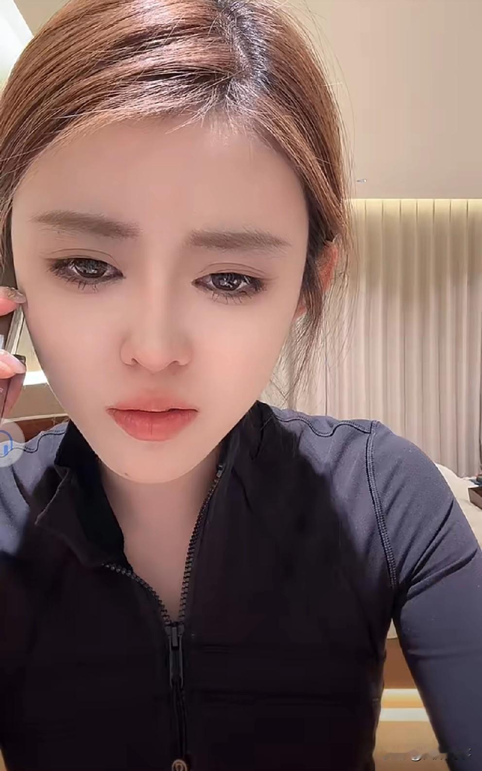 小胖喊话仙家：腿腿背后有小炮子，一般人整不动！

         小胖：她师傅