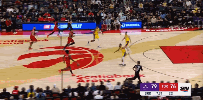 第三节被猛龙打回来了...... 但还好我们有里夫斯  连飚超难三分咬住分差东契