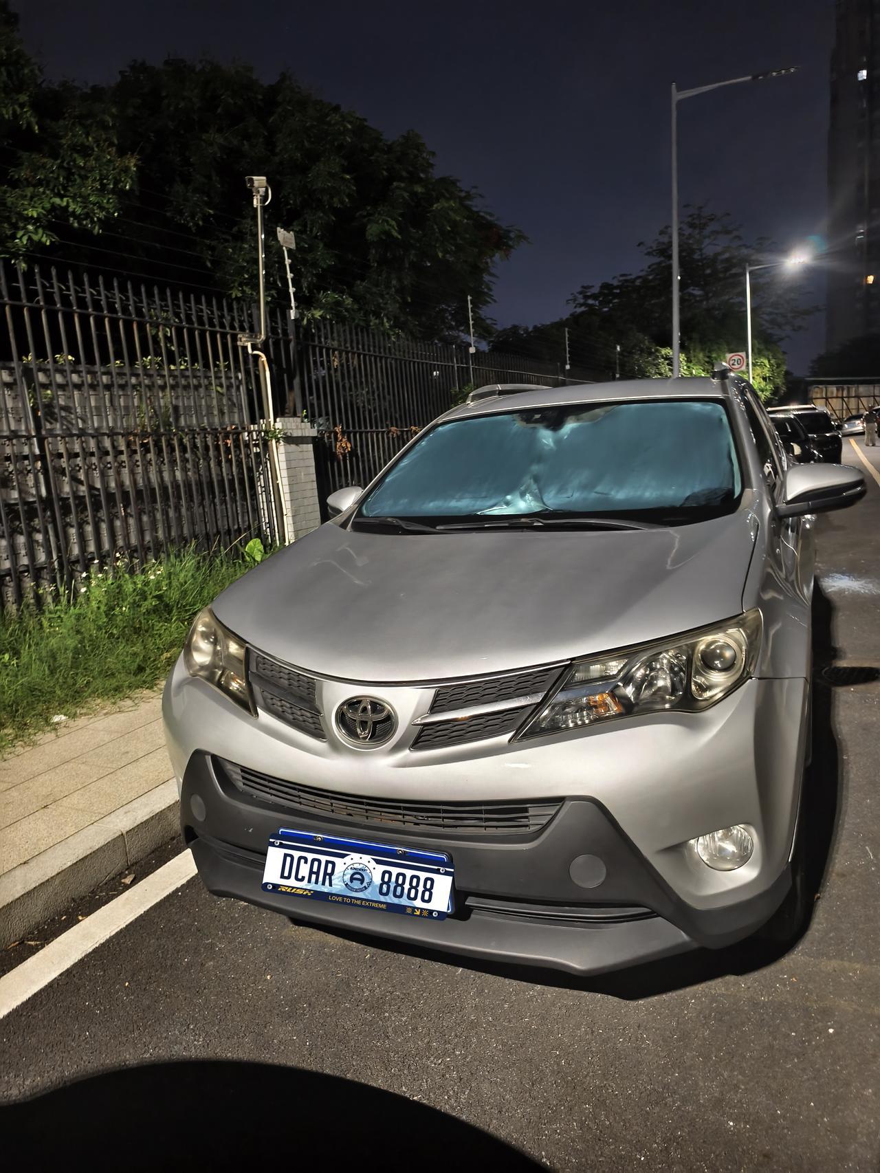 11万买台二手丰田RAV4，开三年还能卖9万，这账怎么算都划算
先给你们算笔账。