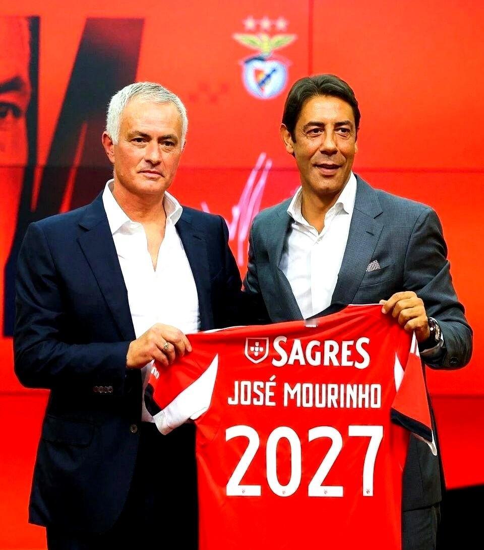 穆里尼奥这运气，真是没谁了，连续两年带队打出王炸成绩，都拿了第二。

上个202