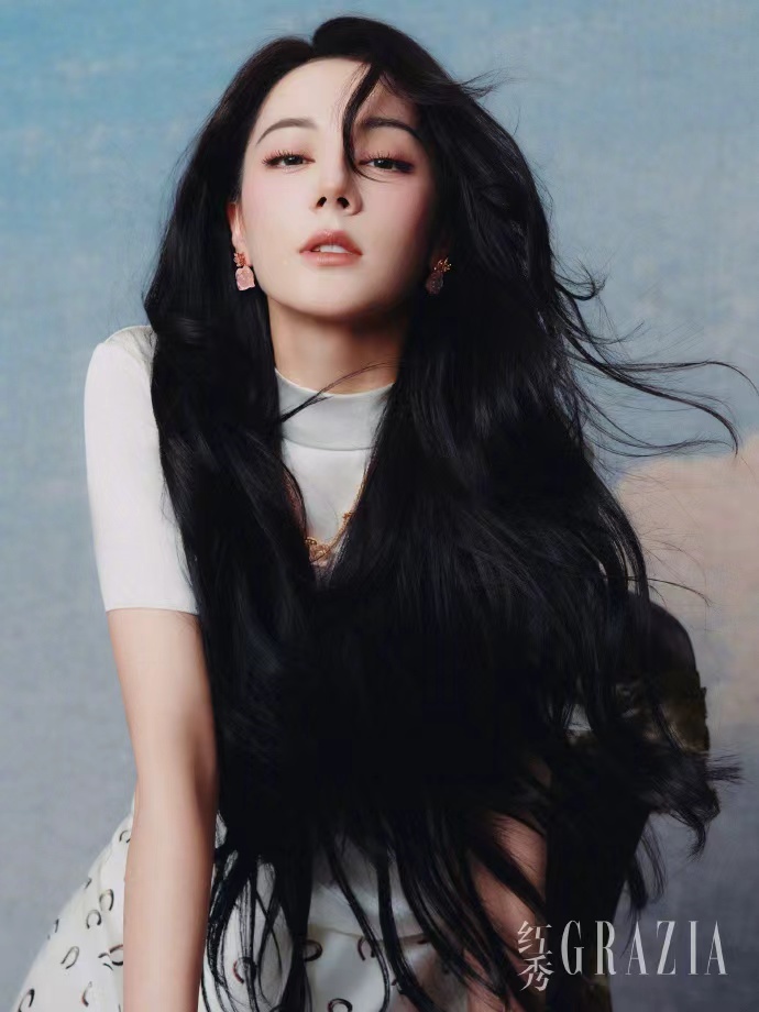 向前生长的迪丽热巴迪丽热巴选择串联角色 迪丽热巴选择串联角，向前生长的迪丽热巴，