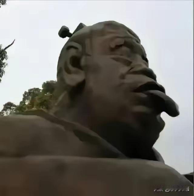 老子吐舌雕像真的是刚柔之道吗？

苏州老子的吐舌雕像是王中军投资的，满族，华宜兄