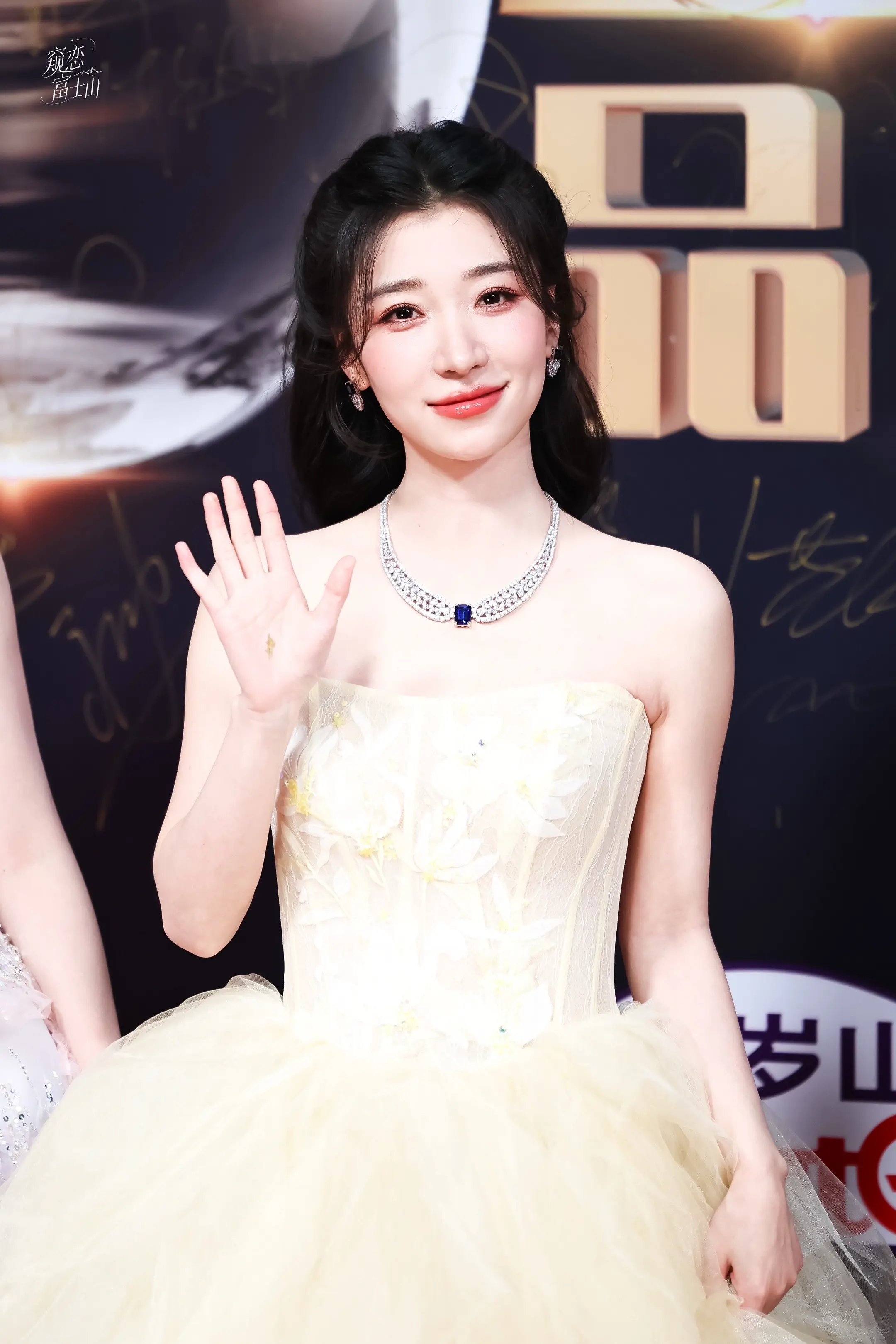 我画在你手掌上的蝴蝶 飞走了吗。