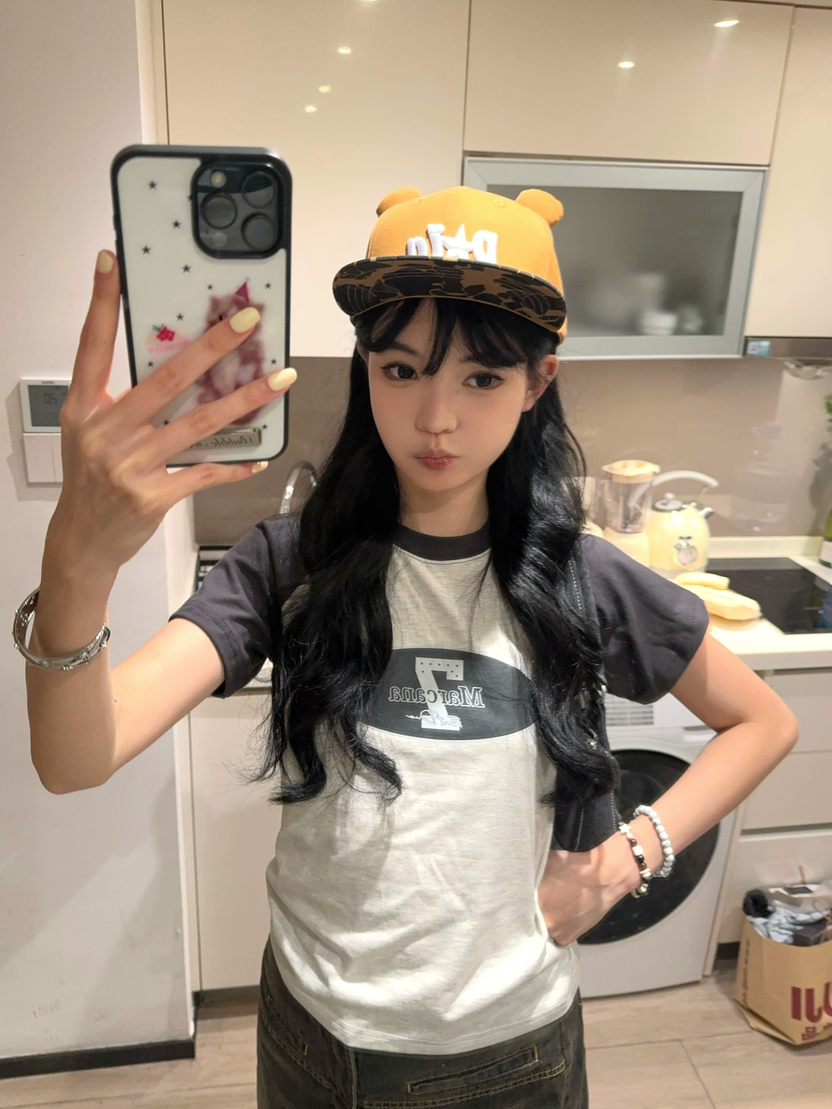 🐭：雨天宅宅中🍳🌨️🌨️ … ​​​