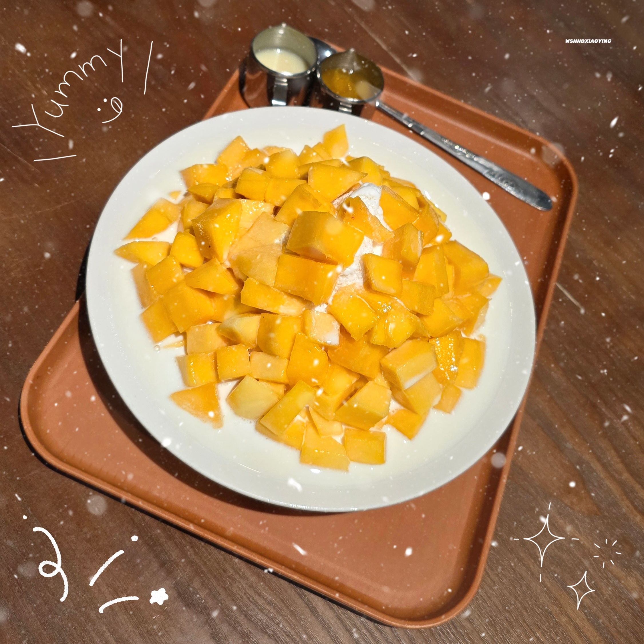 来吃一口吧！啊～૮ ⑉ ᗜ ⑉ ა 