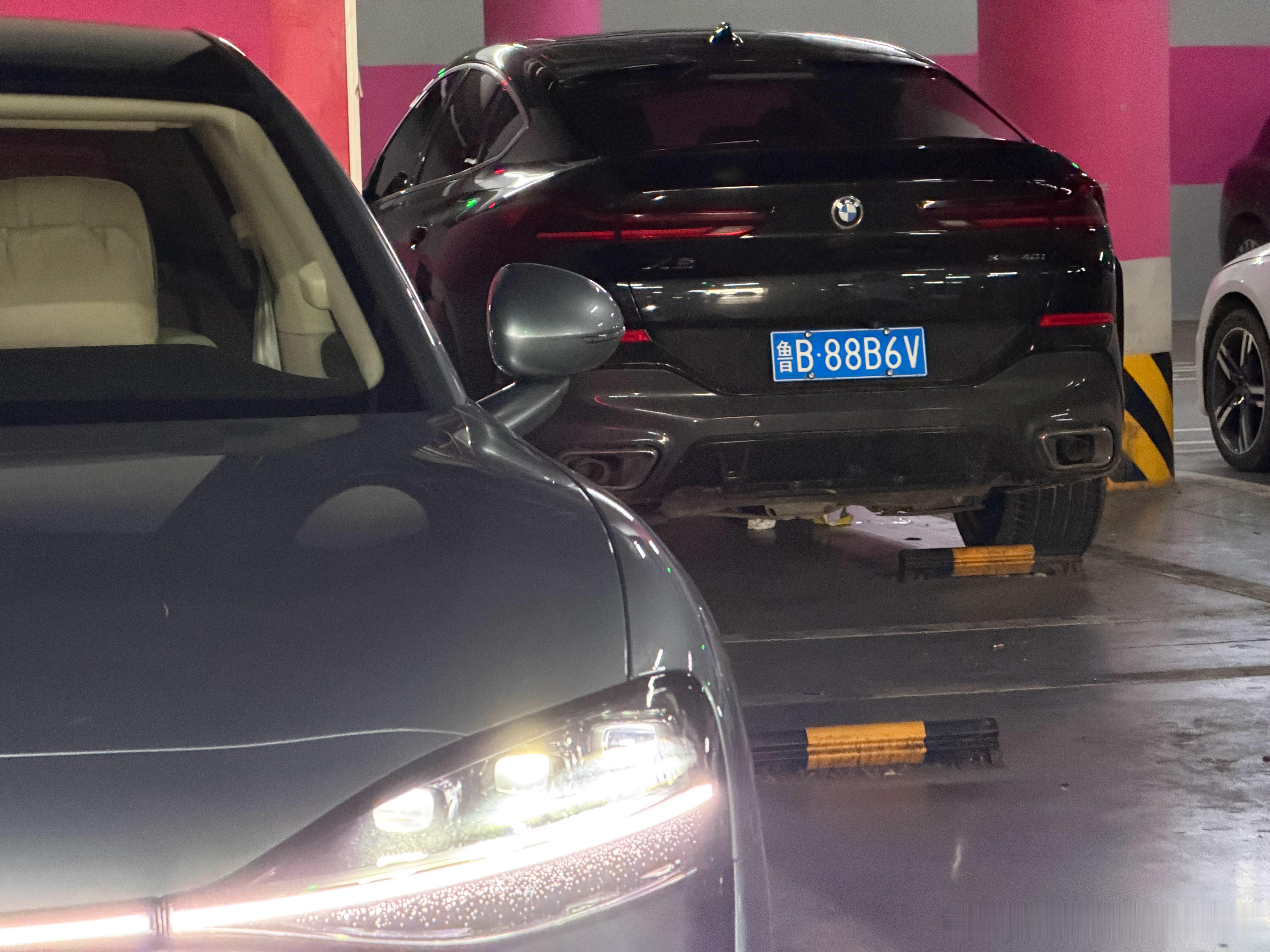 上大学那会，保时捷 Panamera、宝马 840i、宝马 X6M 、奔驰 AM