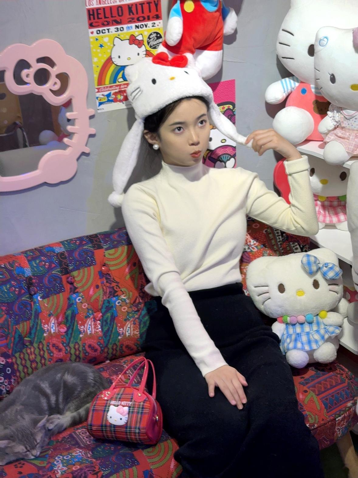 #我的日常plog# ✅#生活碎碎念# 世界上怎么会有小猫这样毛绒绒的治愈系小动