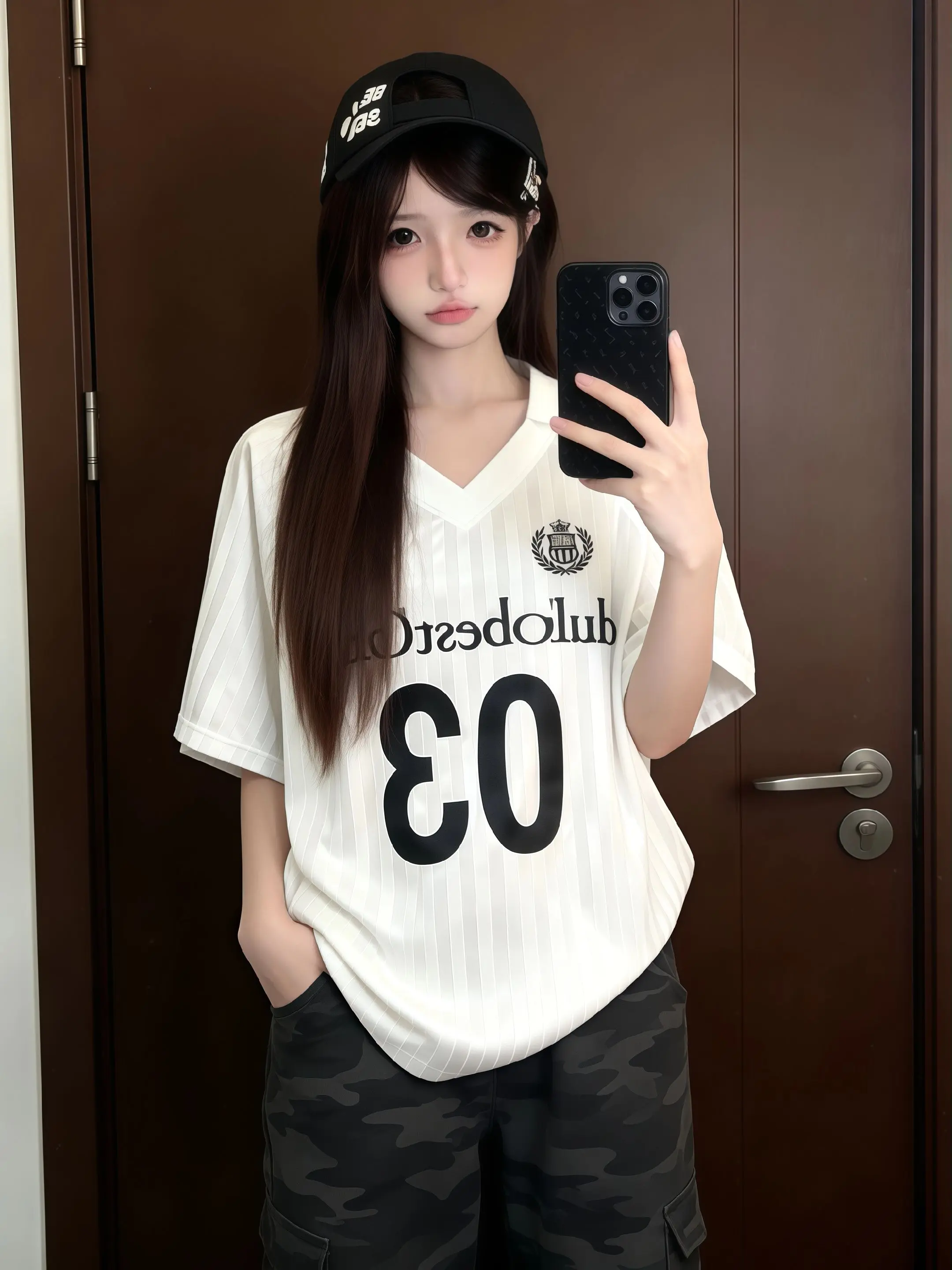 我的酒量是5杯威士忌 或者你叫我的名字