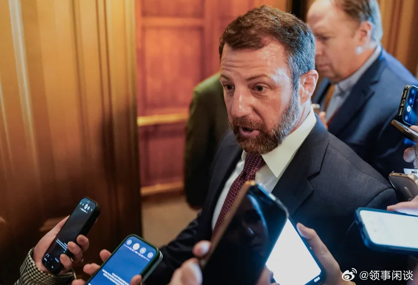 【特朗普解除美国国土安全部长诺姆职务，任命马林为新部长】[那个上任前自曝亲手杀死