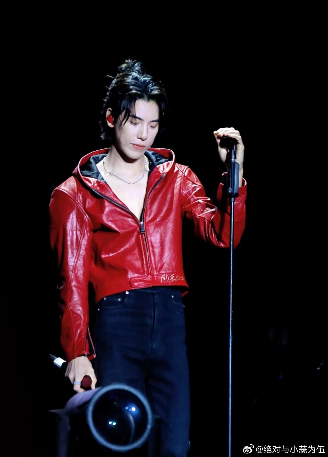 谁能想到，一个rapper能让我爸妈都认识？老舅就是！春晚之后，我爸妈每次听到《