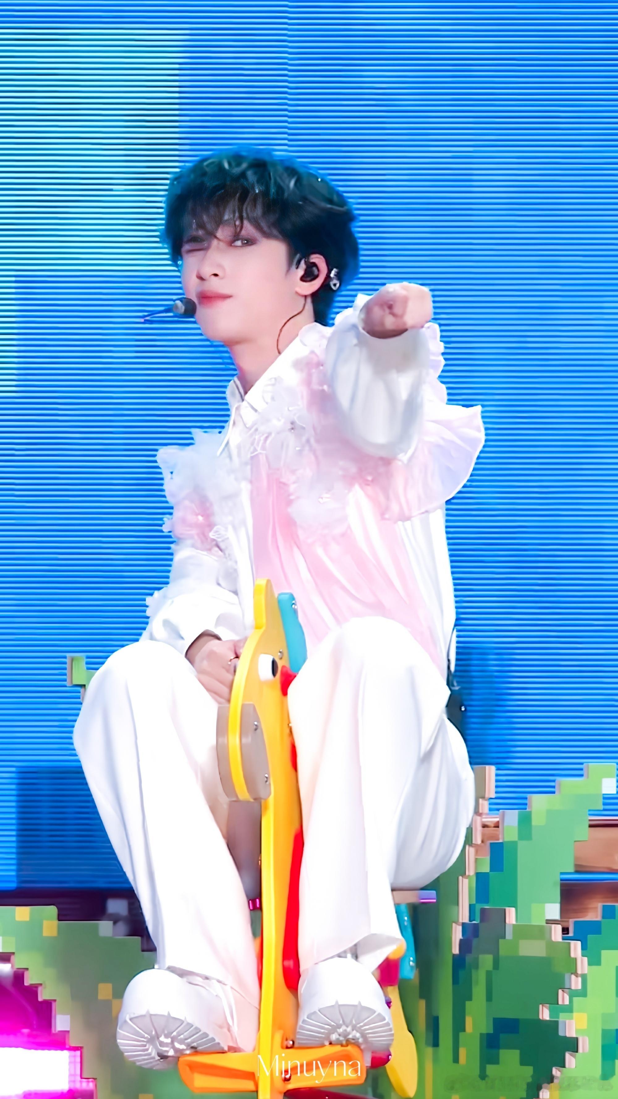 yhxyhx 我曾反复想过 我们到底什么时候才能见面