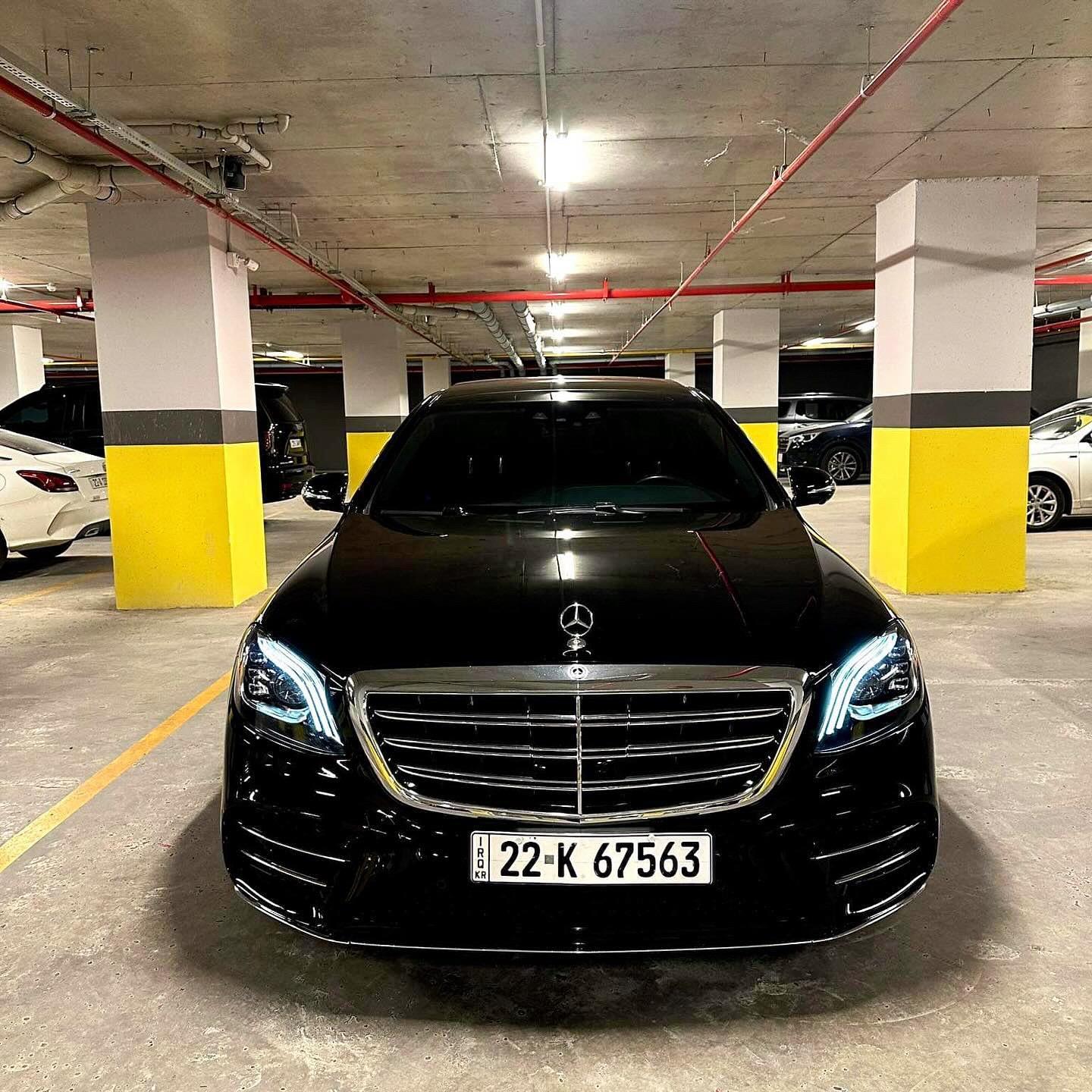 如果不停产，W222 R三眼皮外观和双联屏内饰还能抗多久？